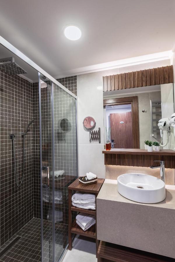 Sherry Suites Karakoey Istanboel Buitenkant foto